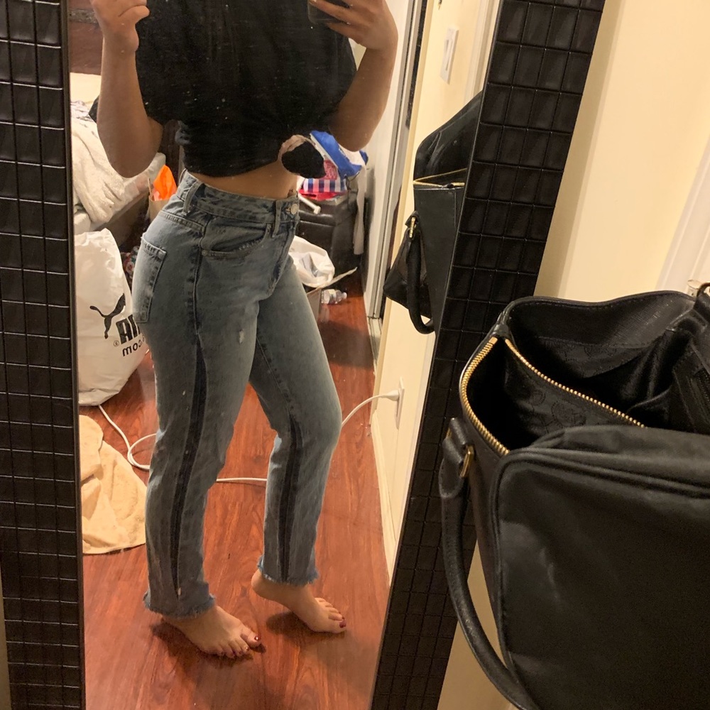 Jeans - Picture 2 of 5